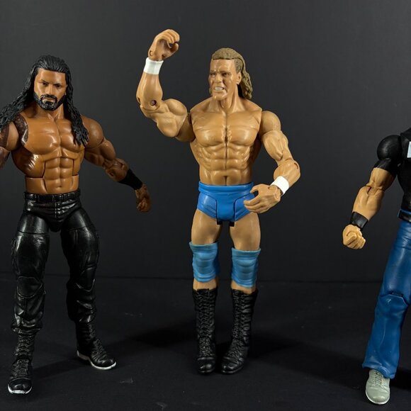WWE Elite Collection Action Figures Set Of 3: Roman Reigns Triple H & Stone Cold - Picture 4 of 5